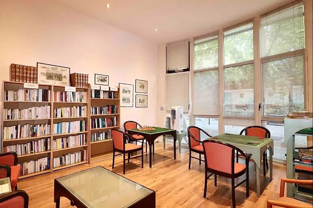 Beautiful 3 Rooms In A Serviced Apartment Paris 0*,